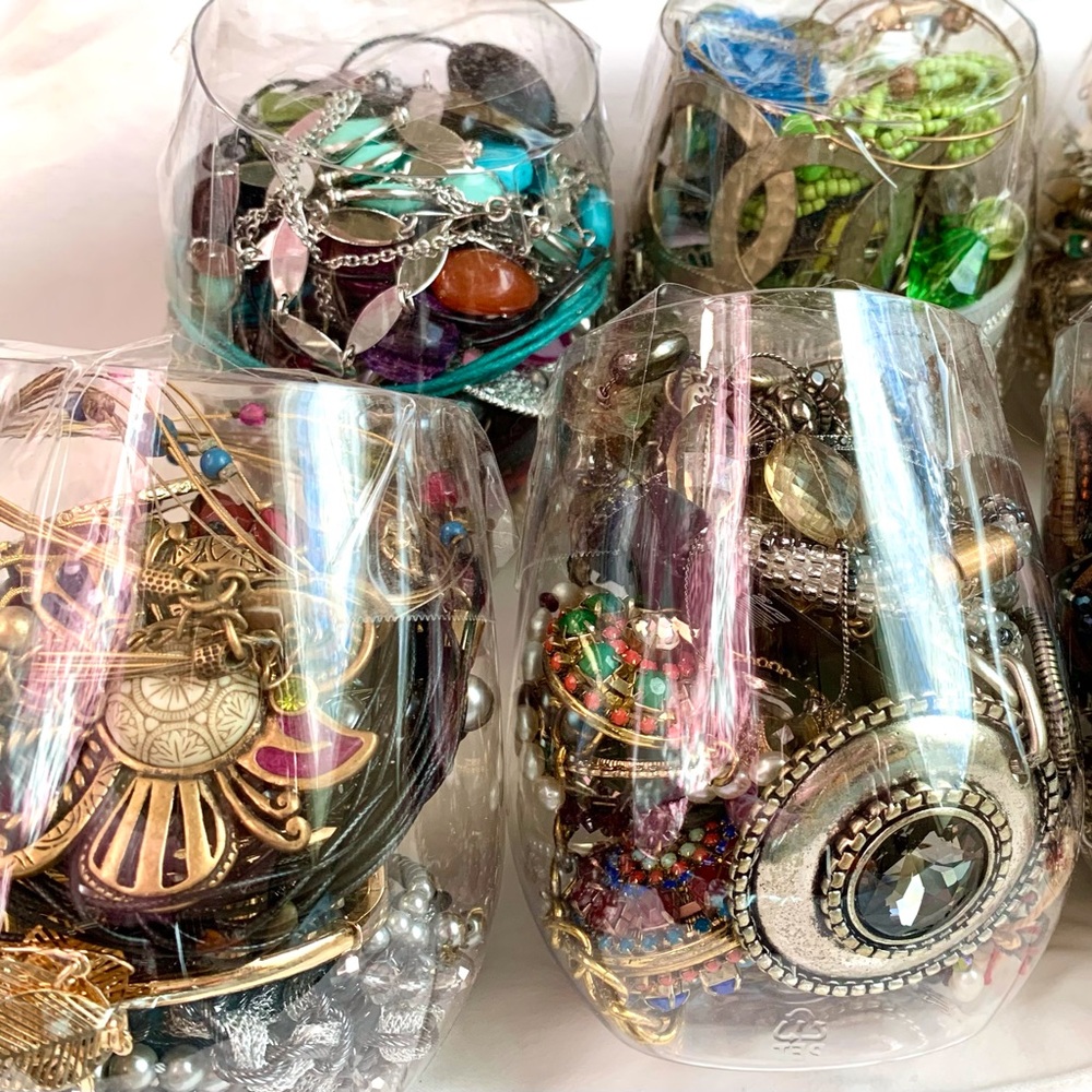 COPY - JEWELRY JAR! Open Your OWN JAR Packed w/ALL wearable, sellable jewelry D…